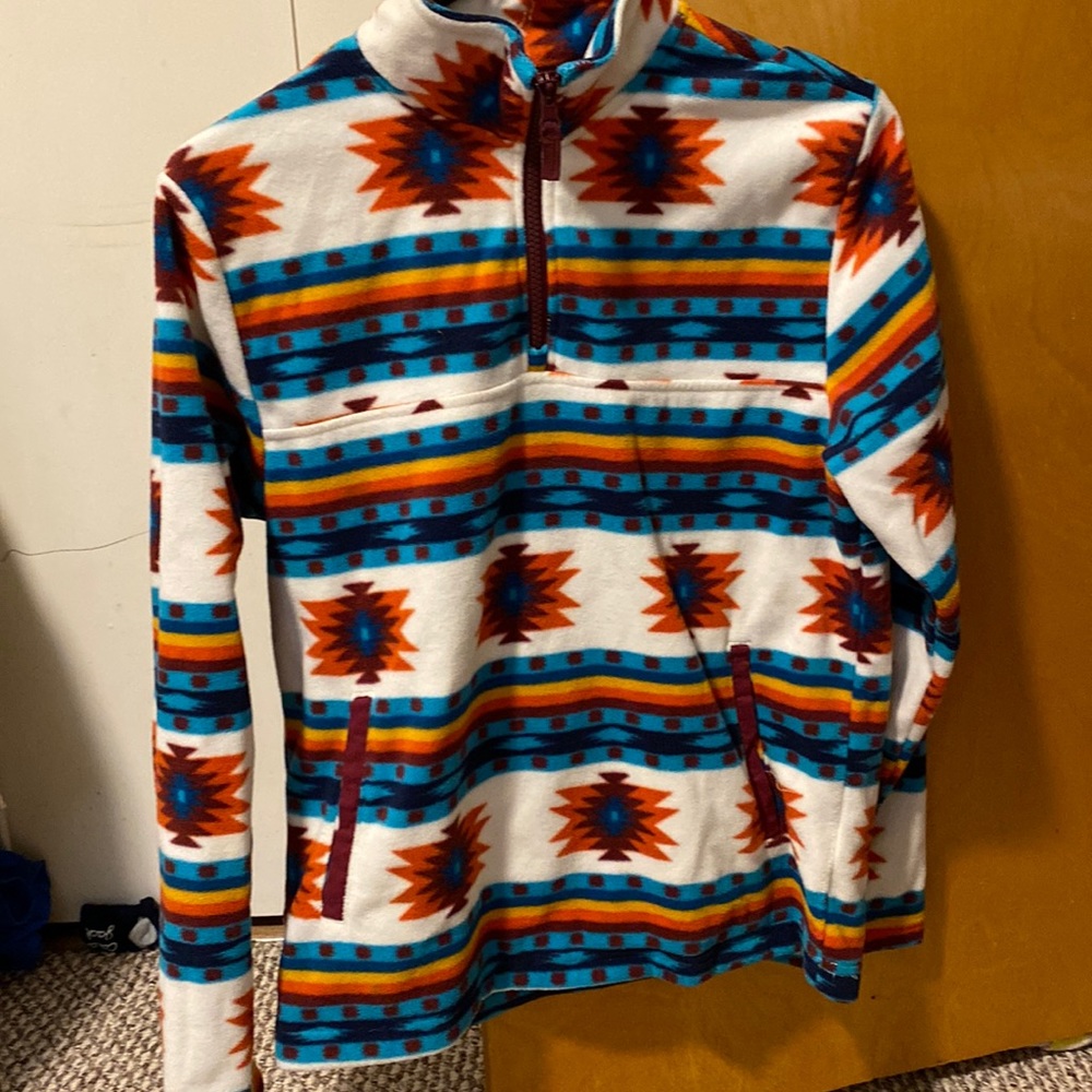 Pull over Aztec hoodie